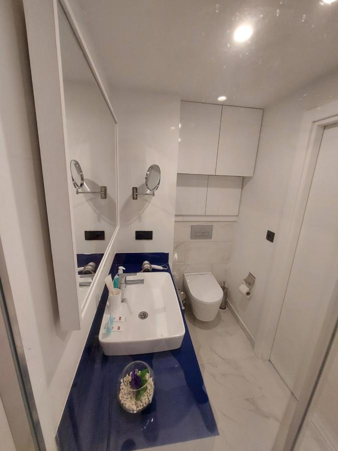 Ferienwohnung Номера На Высоких Этажах 24,31 Batumi Exterior foto
