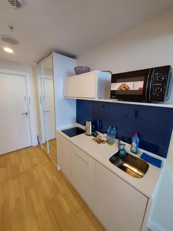 Ferienwohnung Номера На Высоких Этажах 24,31 Batumi Exterior foto